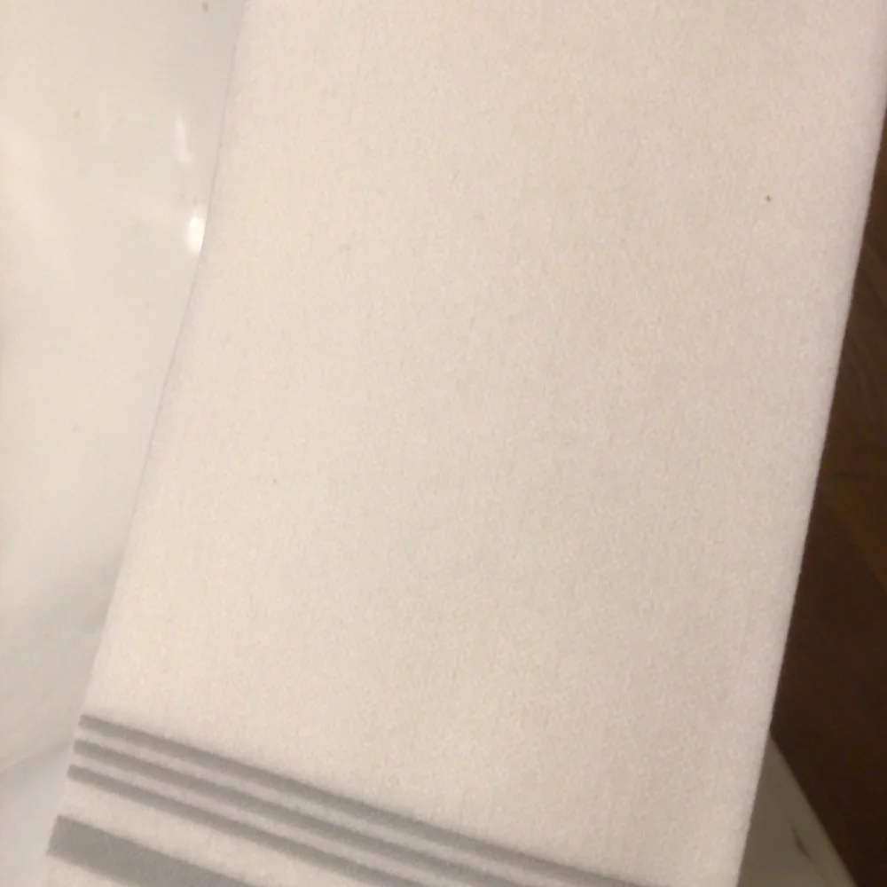 150 Silver Stripe Disposable Multipli Hand Towels NWT